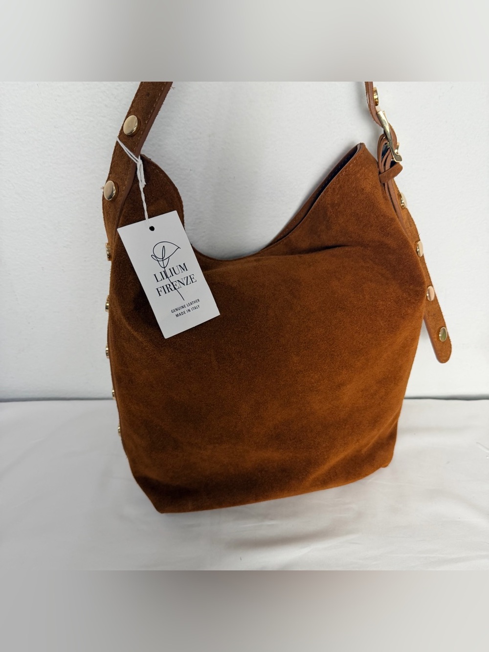 Lilium Firenze Suede Bucket Shoulder Bag in cognac - Picture 5 of 9